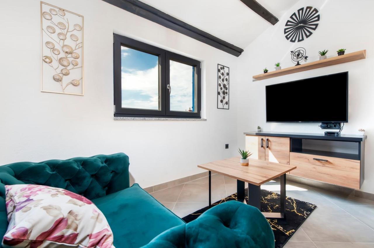 Apartman Ivona Apartment *